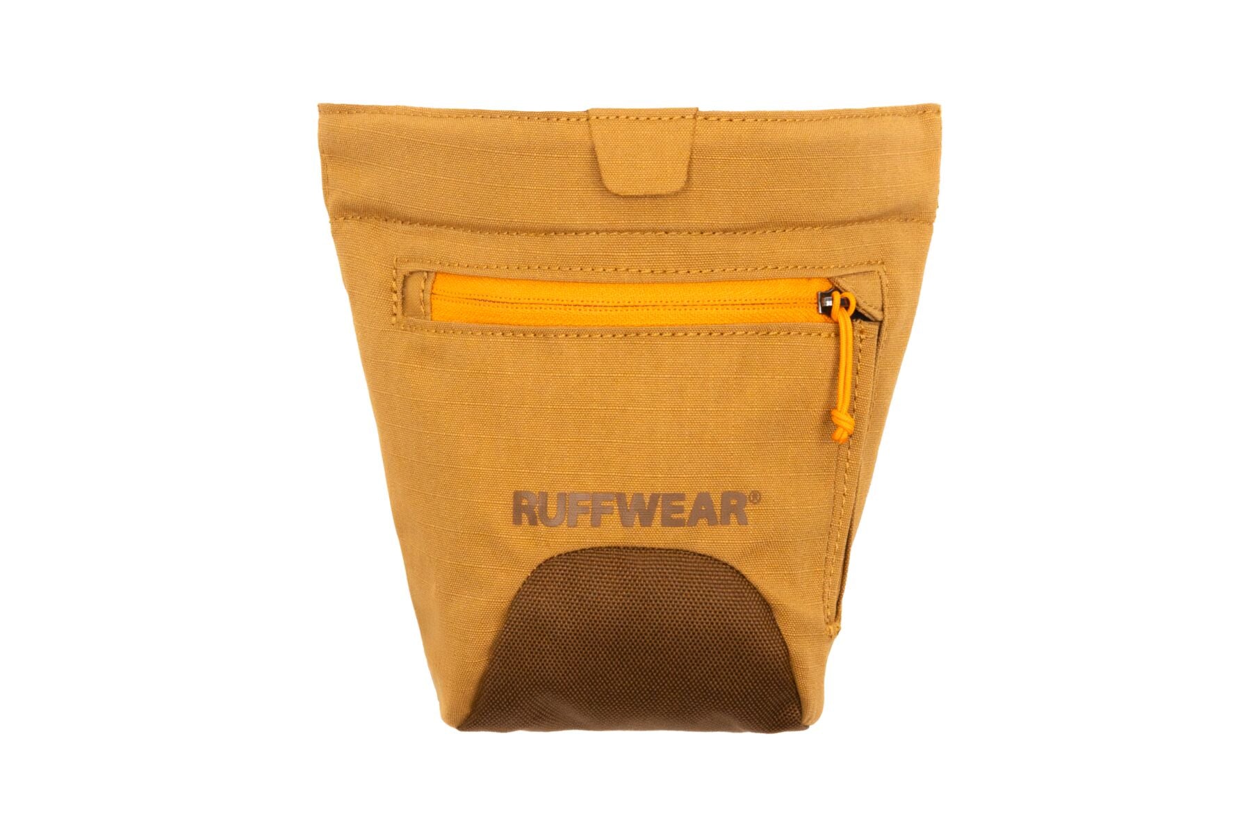 Ruffwear Treat Trader Treat Pouch For Dogs in Brown Bear Colour at Track and Trail Canine Outfitters. Waist Worn Treat Pouch with Magnetic Closure