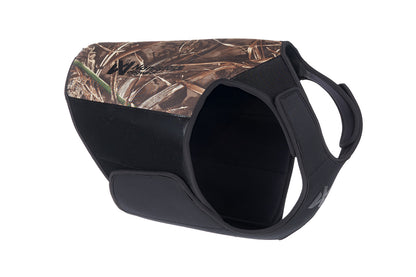 A neoprene protective vest for working dogs with realtree camouflage pattern. Fully adjustable vest to protect dogs from thorns and brambles in thick cover.